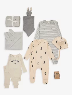 To The Moon And Back Small Baby Hamper 3-6 Months – 9 Items Included -Boutique Fashionable Childrens Clothing Store R04164773 MULTI ALT02